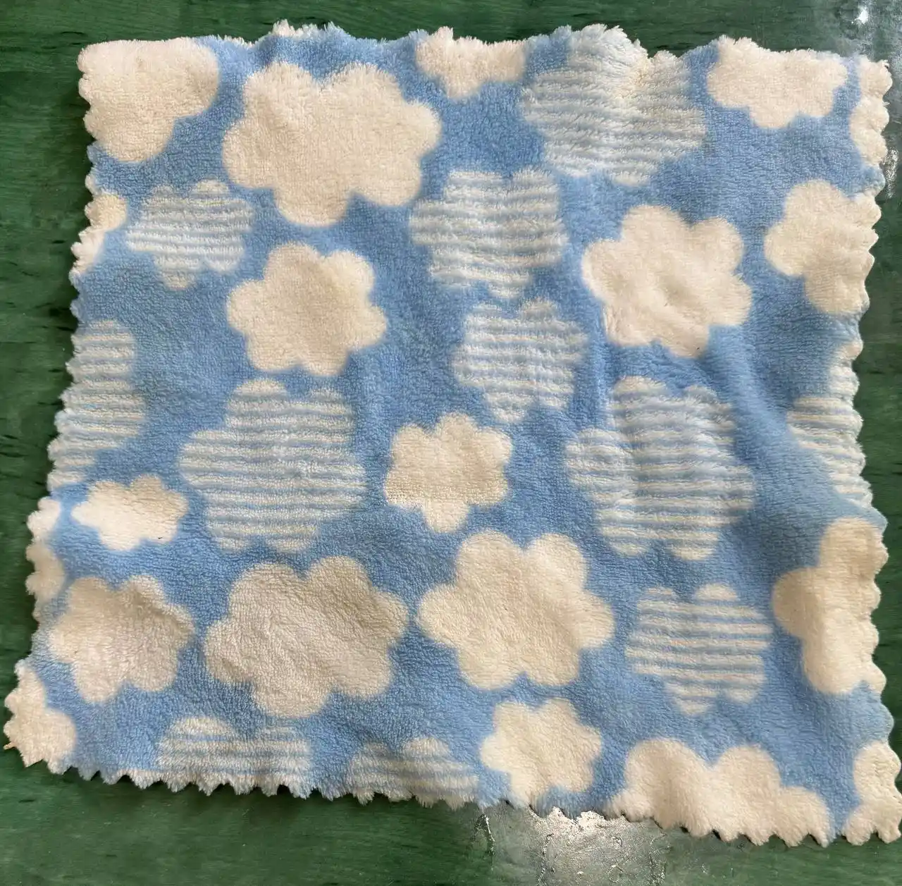 После: чистое полотенце